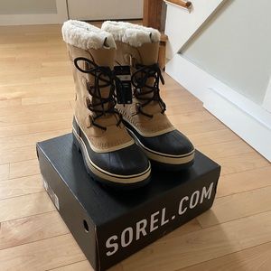 Sorel Caribou winter boots - NIB!!